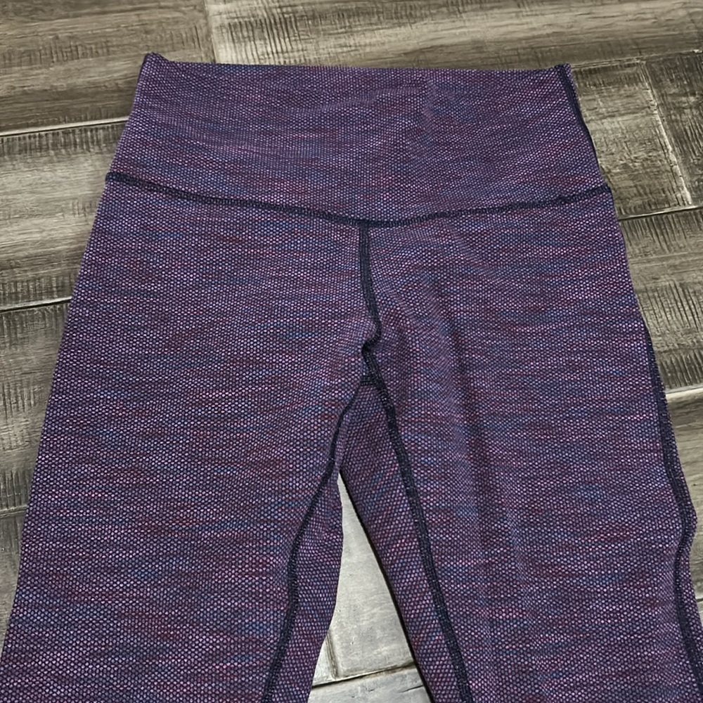 EUC Lululemon Wunder Under high rise crop - Picture 2 of 7